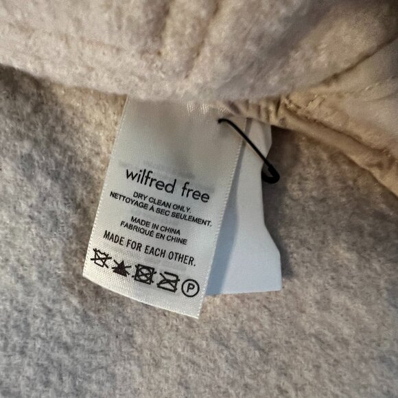 Aritzia Wildred Free Jacket Off-White/Light Pink, Size M - Picture 3 of 5